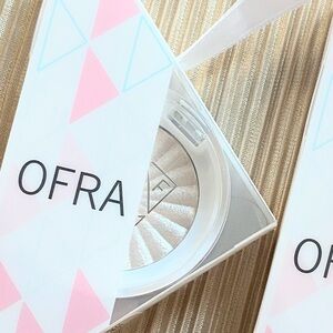 OFRA Baked Highlighter Ornament GLAZED DONUT 0.110z / 3g